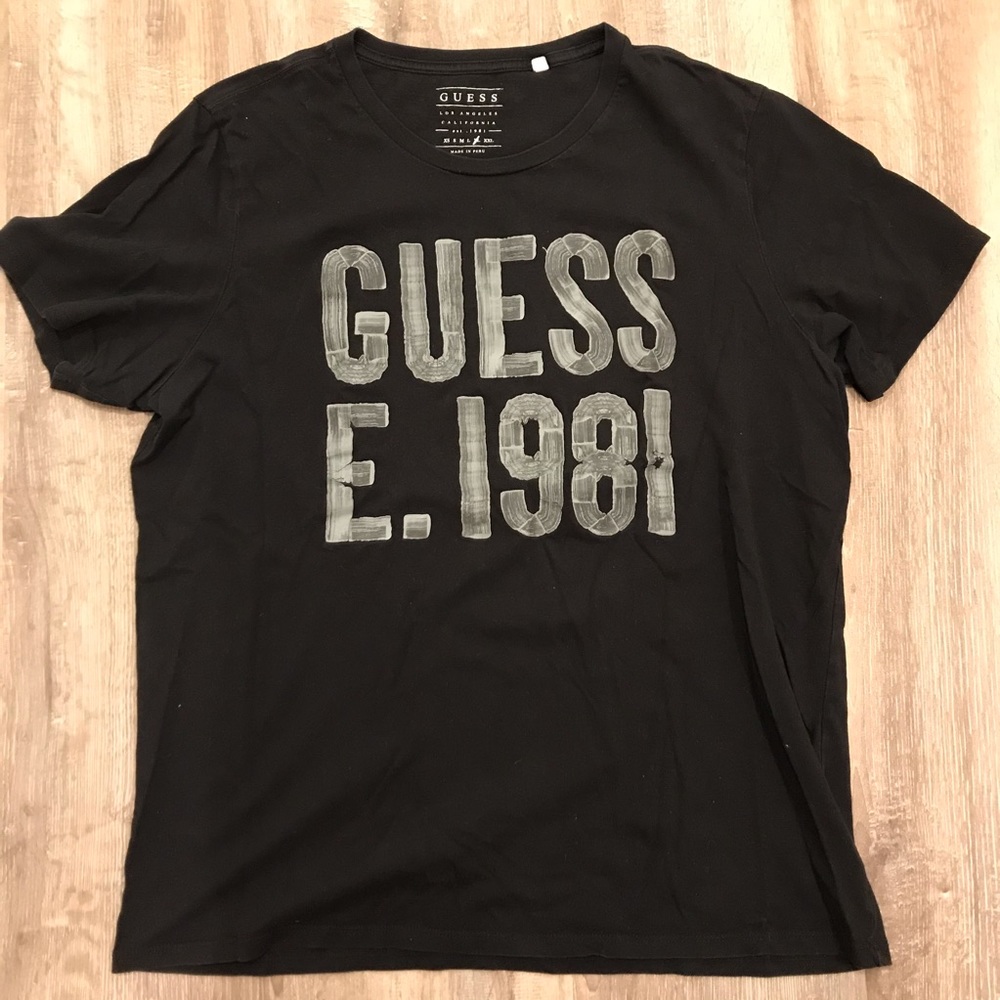 Guess T-shirt